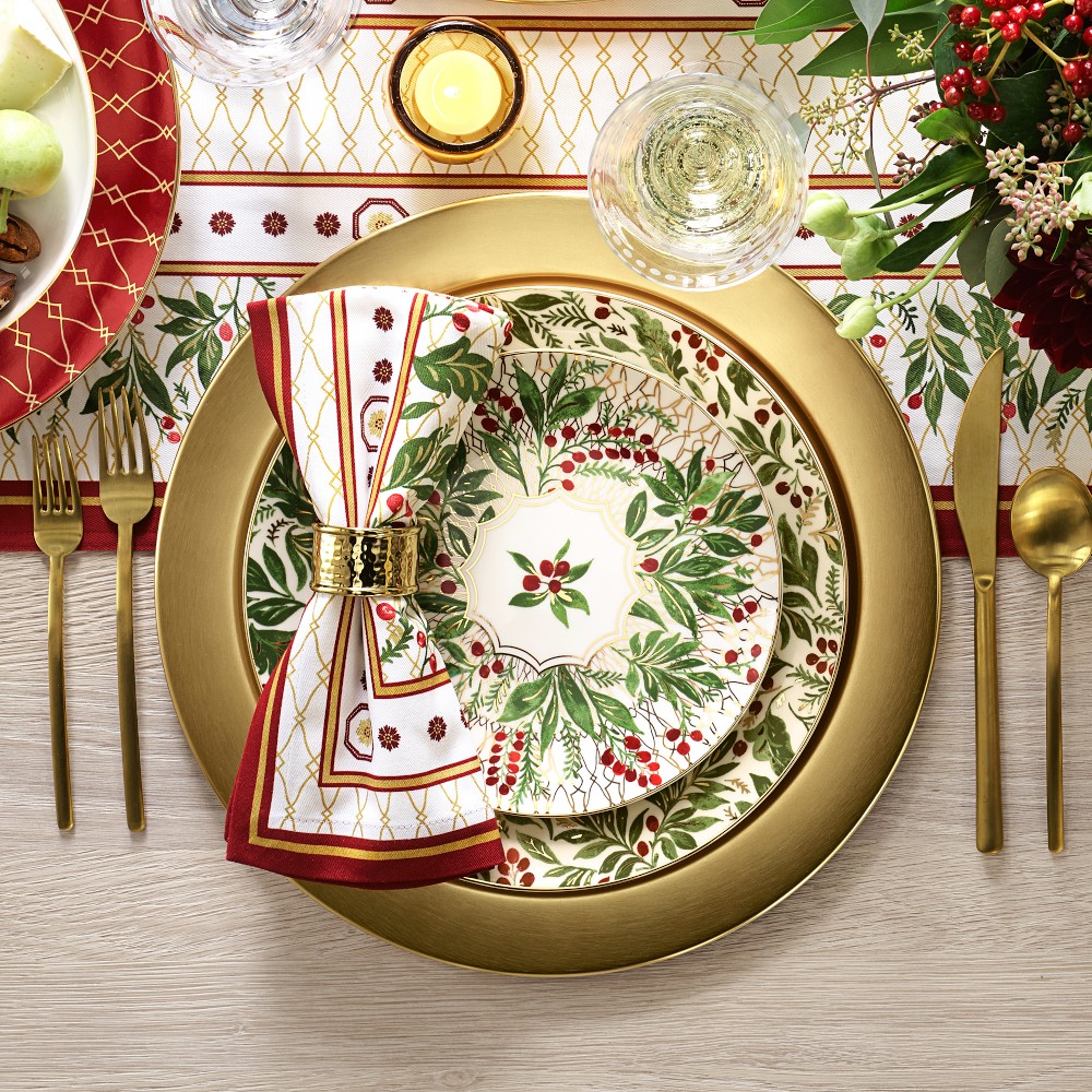 Noel Dinner Plates