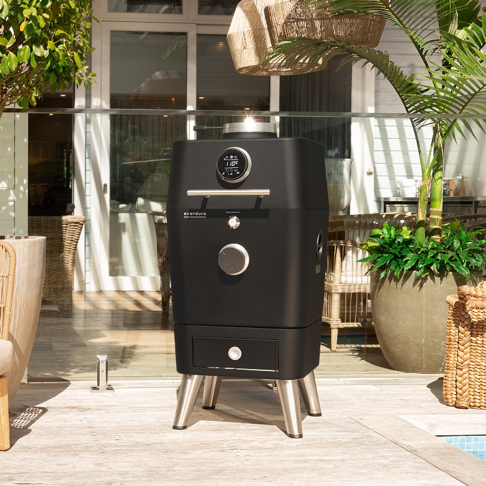 Everdure 4K Smoker