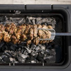 Everdure HUB&#8482; II Ultimate Charcoal Grill