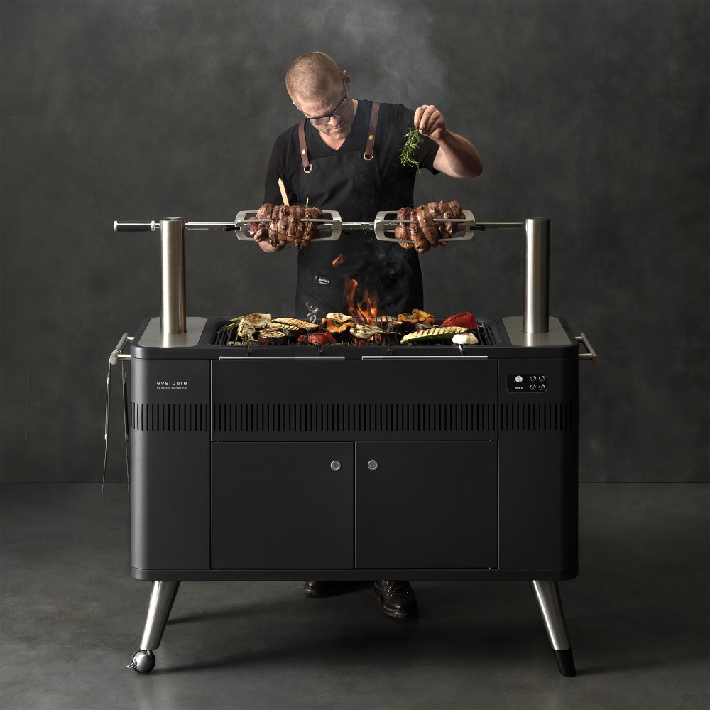 Everdure HUB&#8482; II Ultimate Charcoal Grill