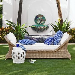 Manchester Outdoor Settee (88&quot;)