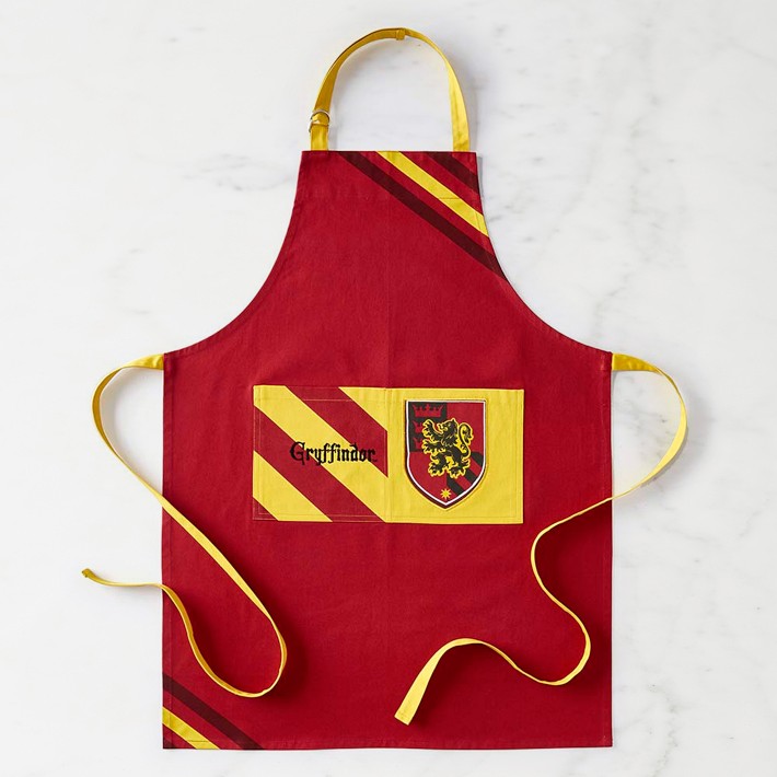 HARRY POTTER&#8482; x Williams Sonoma Gryffindor&#8482; Adult Apron