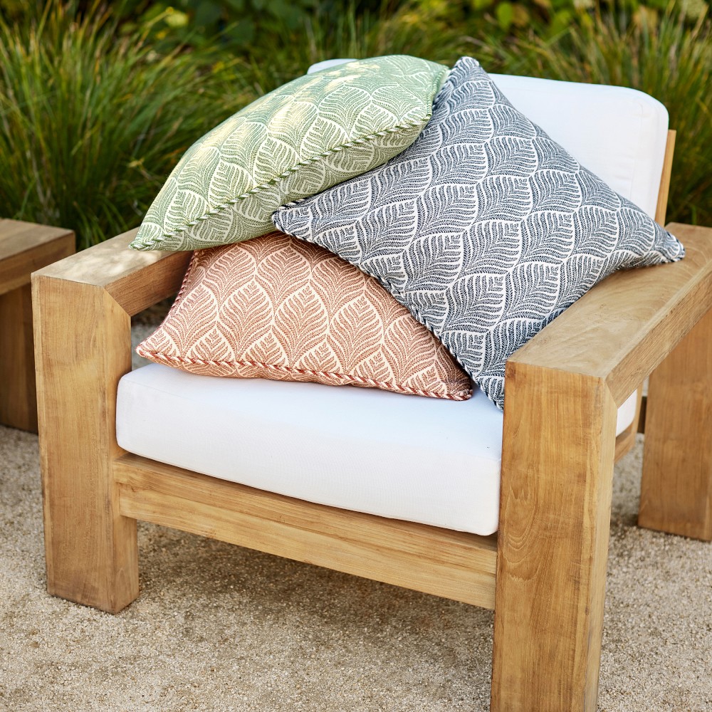 Linnaeus Outdoor Pillow Cover