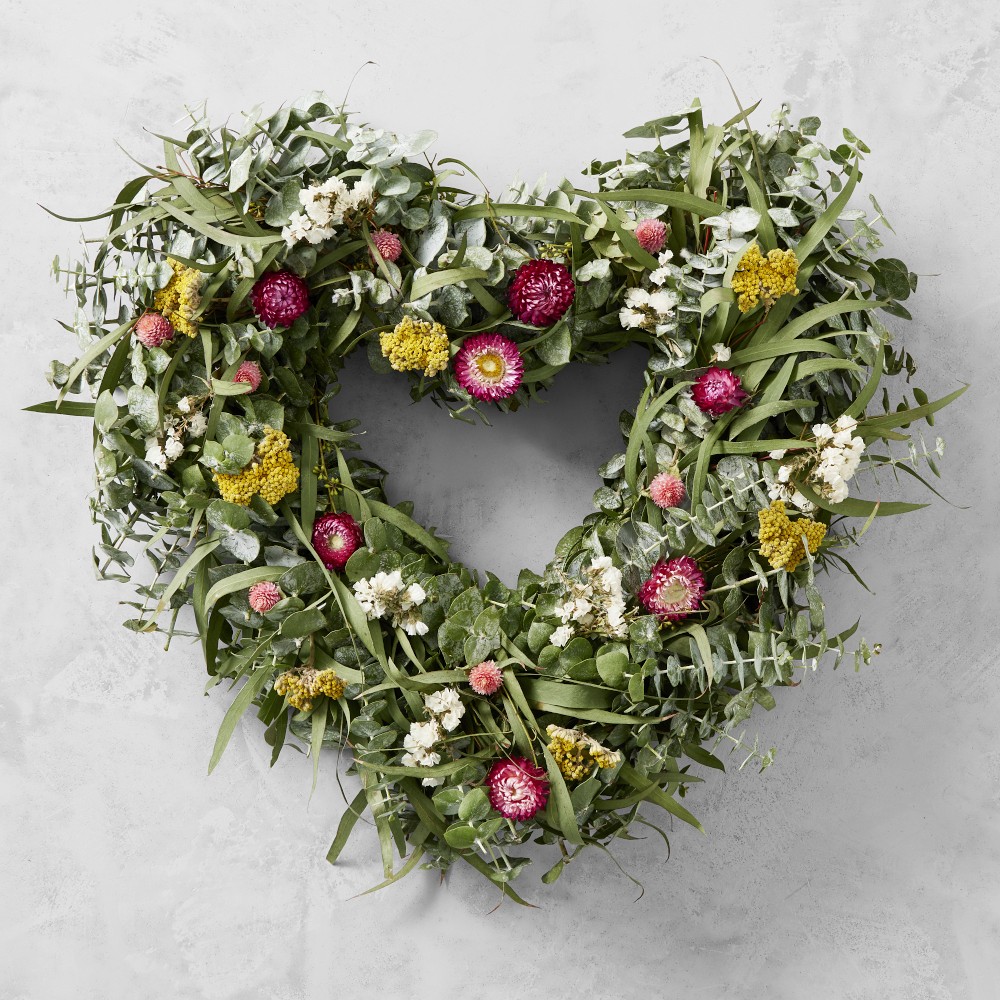 Eucalyptus Heart Wreath, 19"