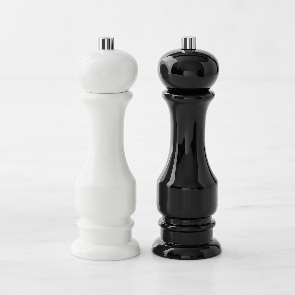 Williams Sonoma Salt and Pepper 7" Set, Black and White