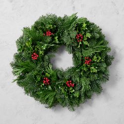 Noble Green Holly Live Wreath &amp; Garland