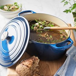 Le Creuset Signature Enameled Cast Iron Oval Dutch Oven, 8-Qt.