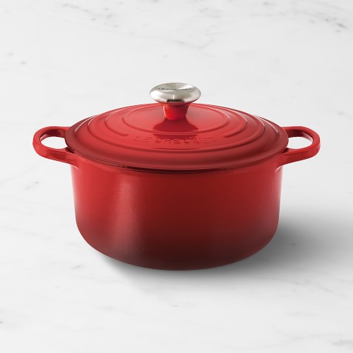 Le Creuset Signature Enameled Cast Iron Round Dutch Oven, 4 1/2-Qt., Red