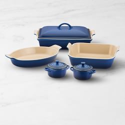 Le Creuset パウダーブルー　食器セット Amazon｜ル・クルーゼ(Le Creuset) 食器セット子ども ベビー・テーブル