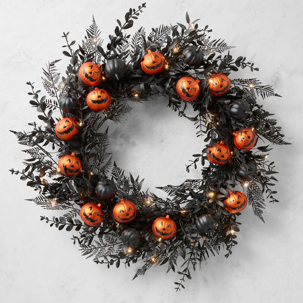 Pre-Lit Jack O'Lantern & Black Pumpkin Faux Wreath