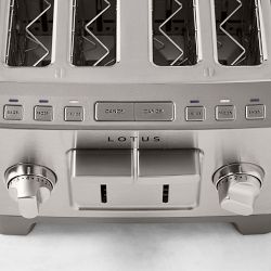 Lotus Professional Series The Four Slice&#8482; Toaster