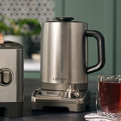 Lotus Professional Series The Purist&#8482; Kettle