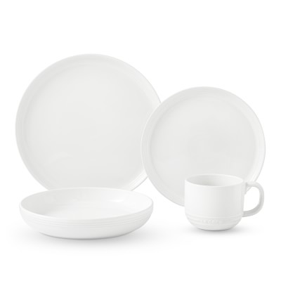 Le Creuset San Francisco Coupe 16-Piece Dinnerware Set with Pasta Bowl, White