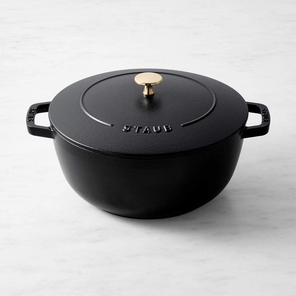 Staub Enameled Cast Iron Essential French Oven | Black
