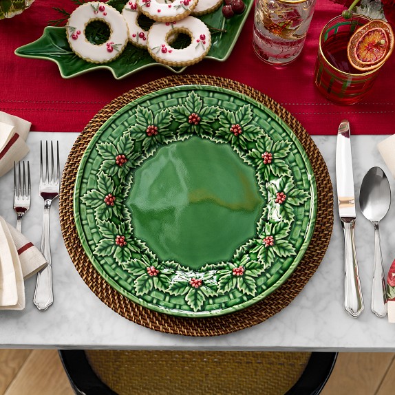 Bordallo Pinheiro Holly Berry Dinner Plates