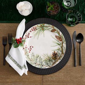 woodland-berry-dinner-plates-