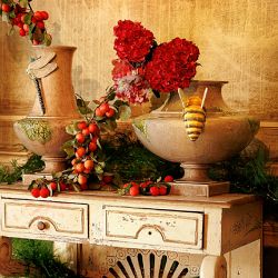 Bordallo Pinheiro The Meaning Vase with Bee