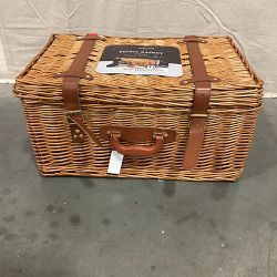 OPEN BOX: Wicker Picnic Basket