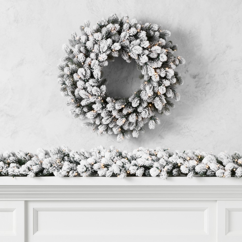 Jeff Leatham x Williams Sonoma Winter White Flocked Pre-Lit Wreath &amp; Garland