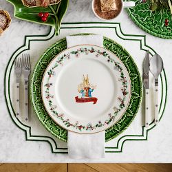 Peter Rabbit&#8482; Christmas Dinner Plates