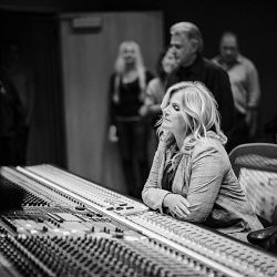 Trisha Yearwood: Let's Be Frank CD