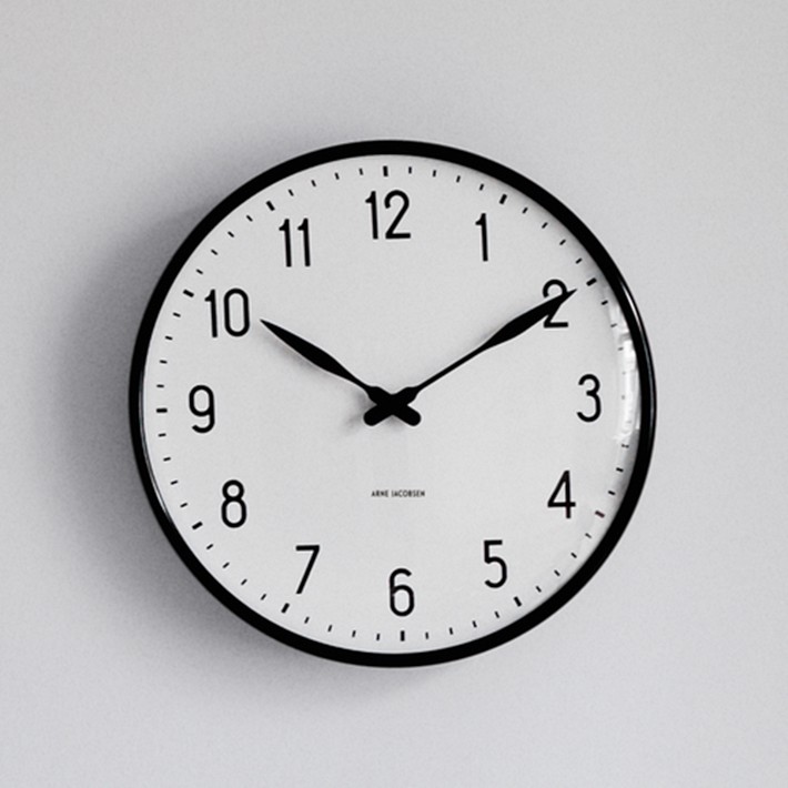 難あり ARNE JACOBSEN WallClock Station 29cm ARNE JACOBSEN Wall Clock Station 29㎝