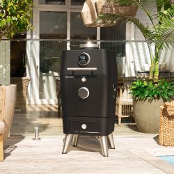 Everdure 4K Smoker