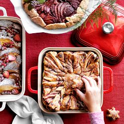 Le Creuset San Francisco Stoneware Square Covered Baker, 3-Qt.