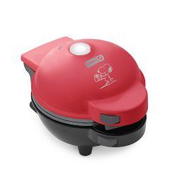 Peanuts&#174;&#160;x Dash Holiday Waffle MultiMaker&#8482; Mini System