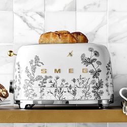 Smeg Honeycomb Toaster - Thumbnail 3