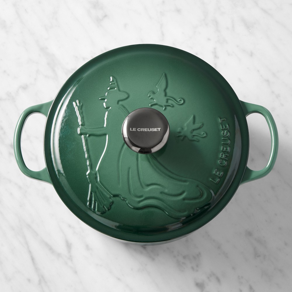 Wicked x Le Creuset Dutch Ovens – Glinda Pink & Elphaba Green