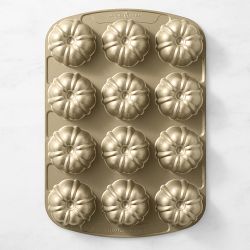 Nordic Ware Nonstick Cast Aluminum Anniversary Cakelet Pan, 12 Wells