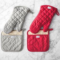 Williams Sonoma Solid Oven Mitt