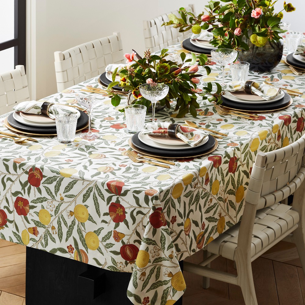 williams sonomaテーブルクロス Morris & Co. x Williams Sonoma Fruit Tablecloth | Williams Sonoma