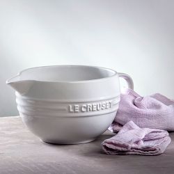 Le Creuset 2-Qt. Batter Bowl