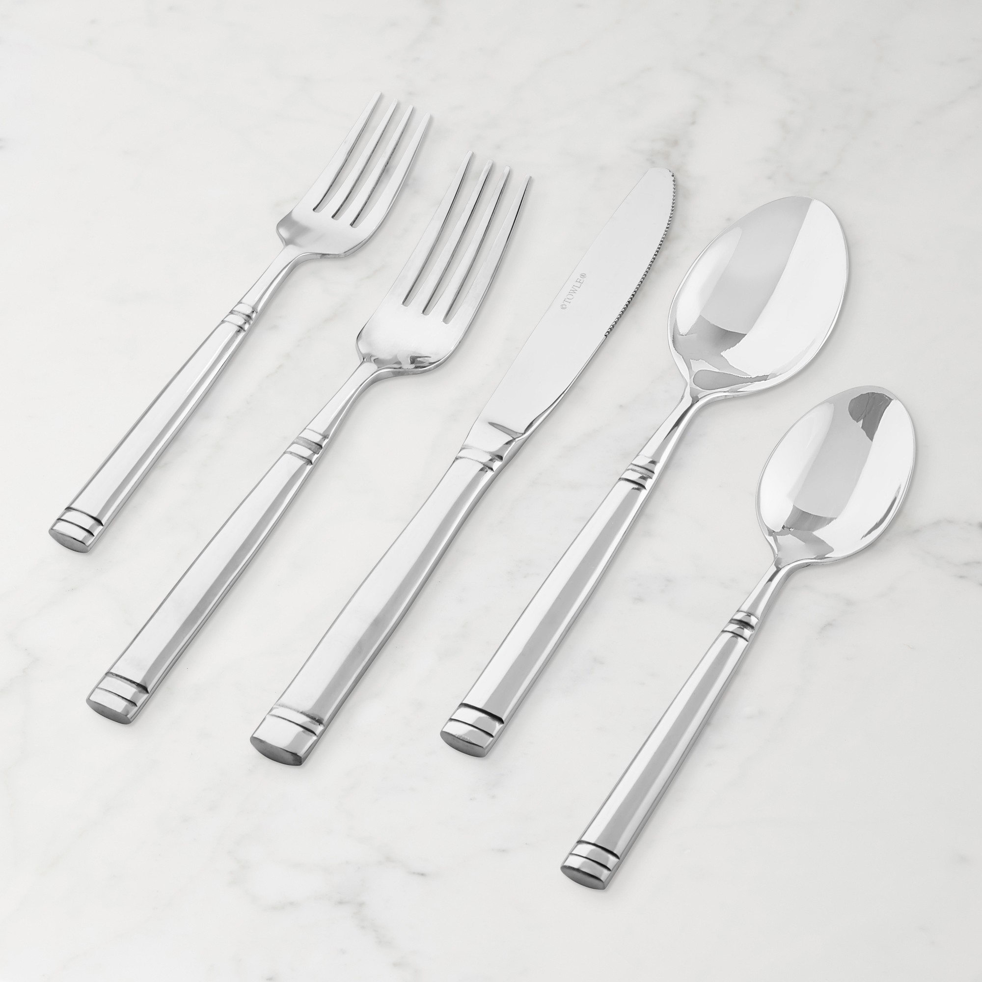 Halsted Mirror 20-Piece Flatware Set