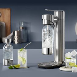 Breville InFizz™ Aqua Sparkling Water Carbonator