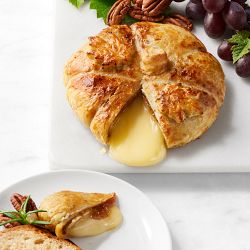 Caramelized Onion Baked Brie, Serves 8
