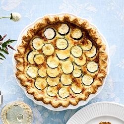 Primavera Jacquard Table Runner