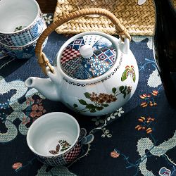 Akino Teacups, Set of 4