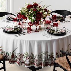 Woodland Berry Tablecloth, 90" Round