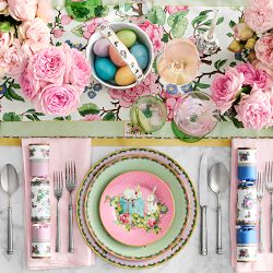 Famille Rose Bunny Appetitzer Plates