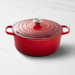 Le Creuset Signature Enameled Cast Iron Round Dutch Oven, 7 1/4-Qt., Red
