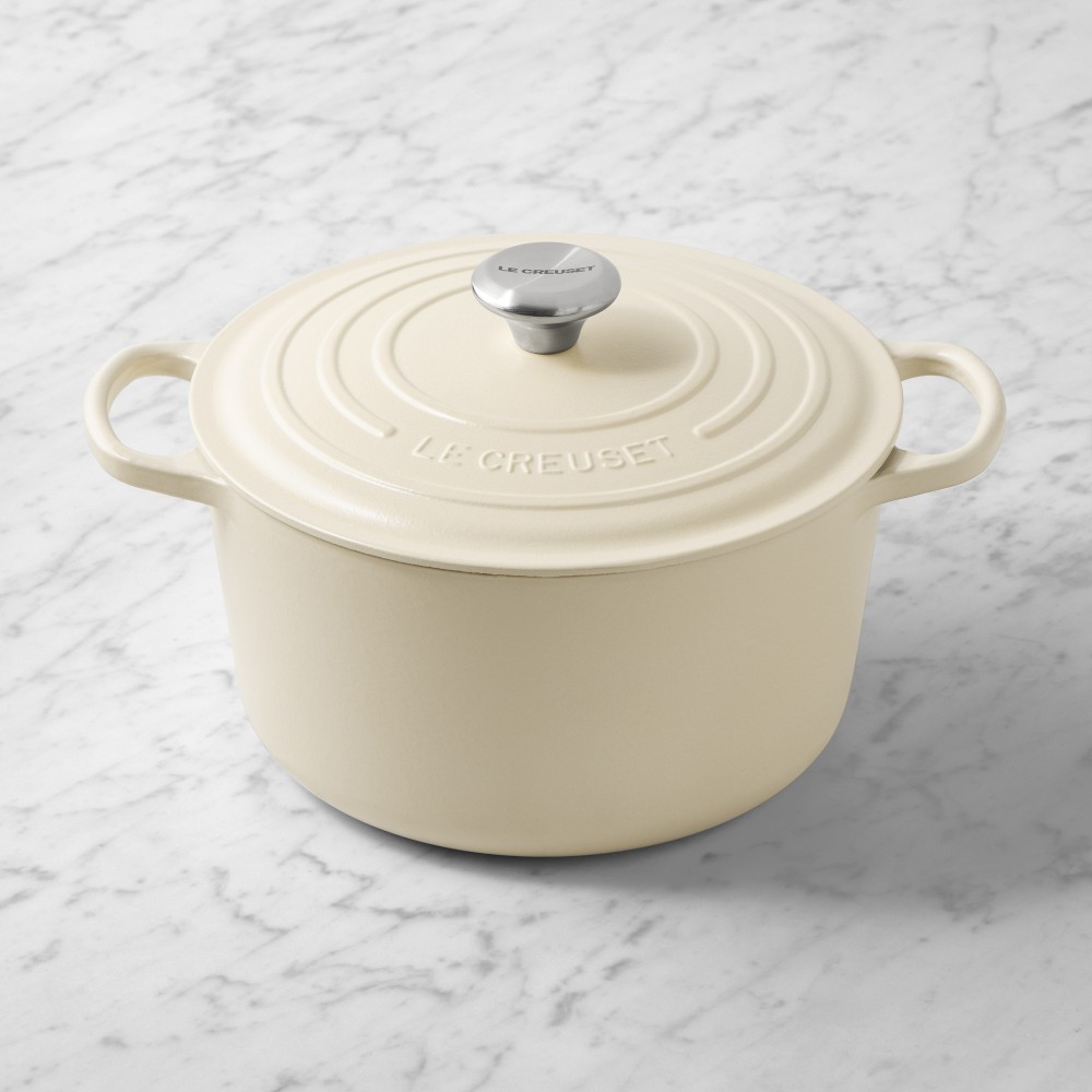 Le Creuset Signature Enameled Cast Iron Deep Round Oven, 6 1/2-Qt.