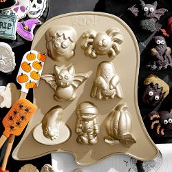 Williams Sonoma Nonstick Cast Aluminum Halloween Cakelet Pan