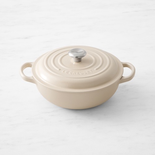 Le Creuset Enameled Cast Iron Signature French Oven, 2 1/2-Qt., Brioche