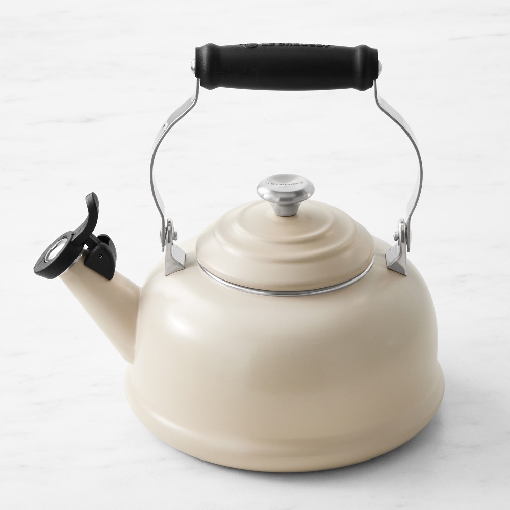 Le Creuset Classic Whistling Tea Kettle - Brioche