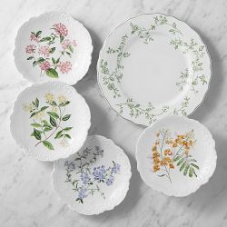 AERIN x Williams Sonoma Meadow Lace 16-Piece Dinnerware Set