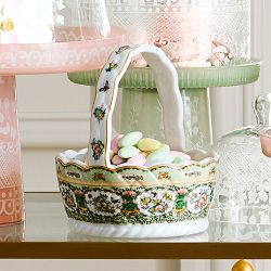 Famille Rose Easter Basket