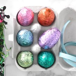 Williams Sonoma Mini Chocolates in Egg Carton